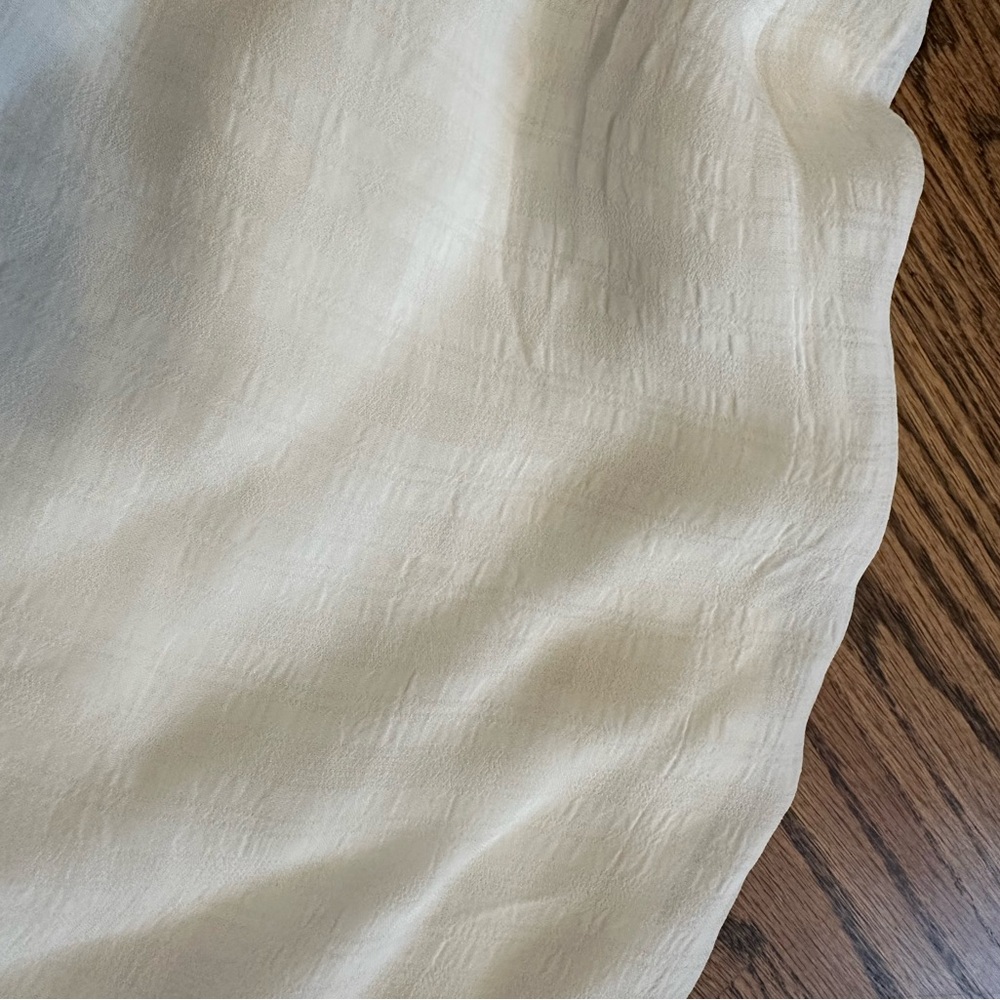 Aritzia Wilfred Strapless Smocked Dress - Picture 3 of 12